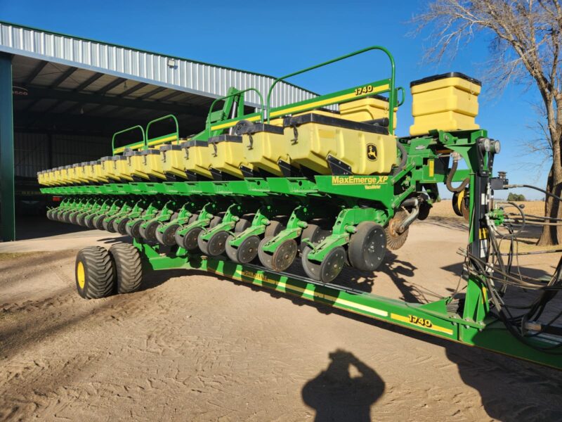 Sembradora John Deere 1740 18 a 52